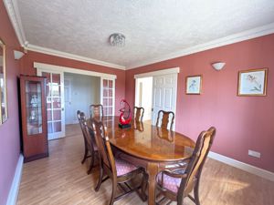 Dining Room- click for photo gallery